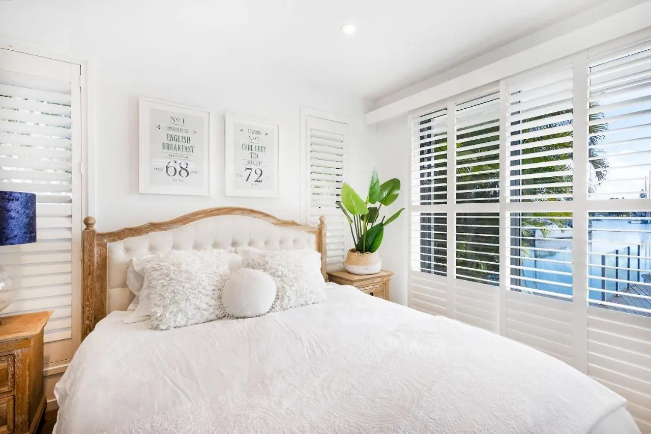 Hébergement de vacances Hampton Beach House On The Waterfront Buddina Australie